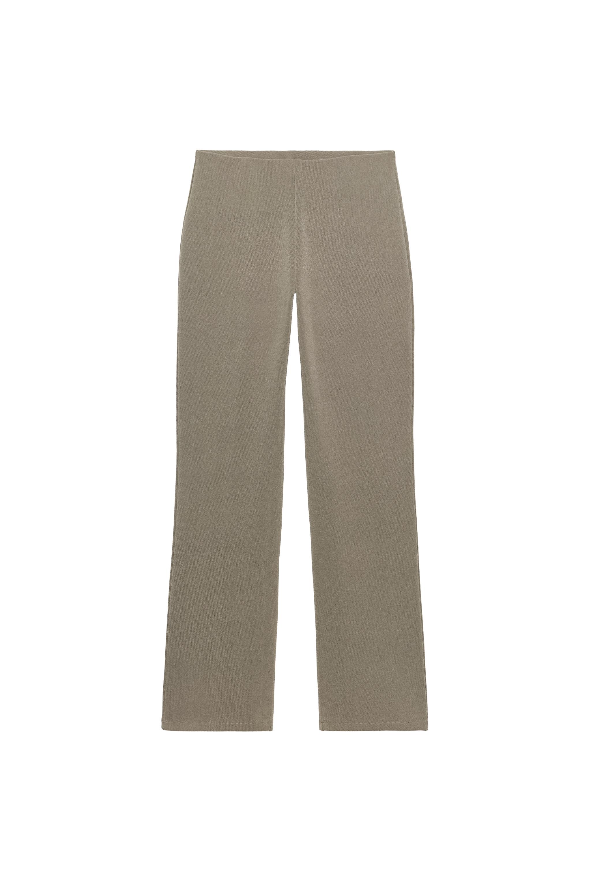 PANTALON AJUSTÉ À POCHES